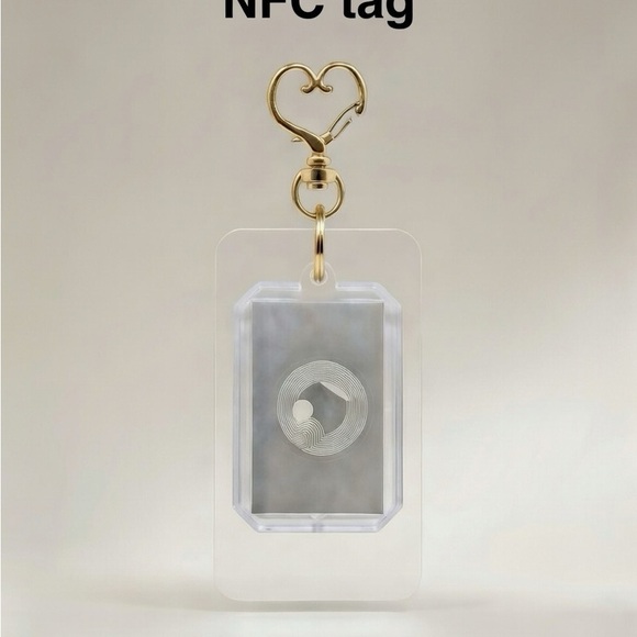 Custom Keychain with NFC - Picture 10 of 11